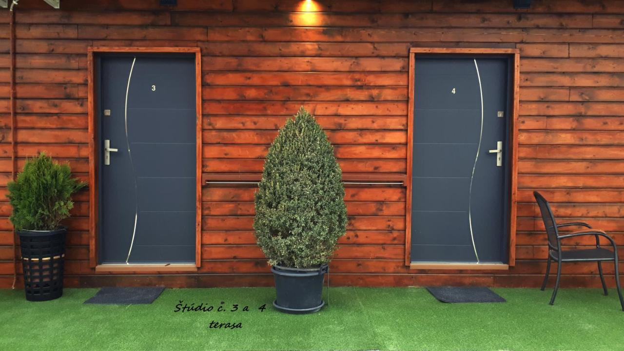 Penzion Florens, Nesvady 외부 사진